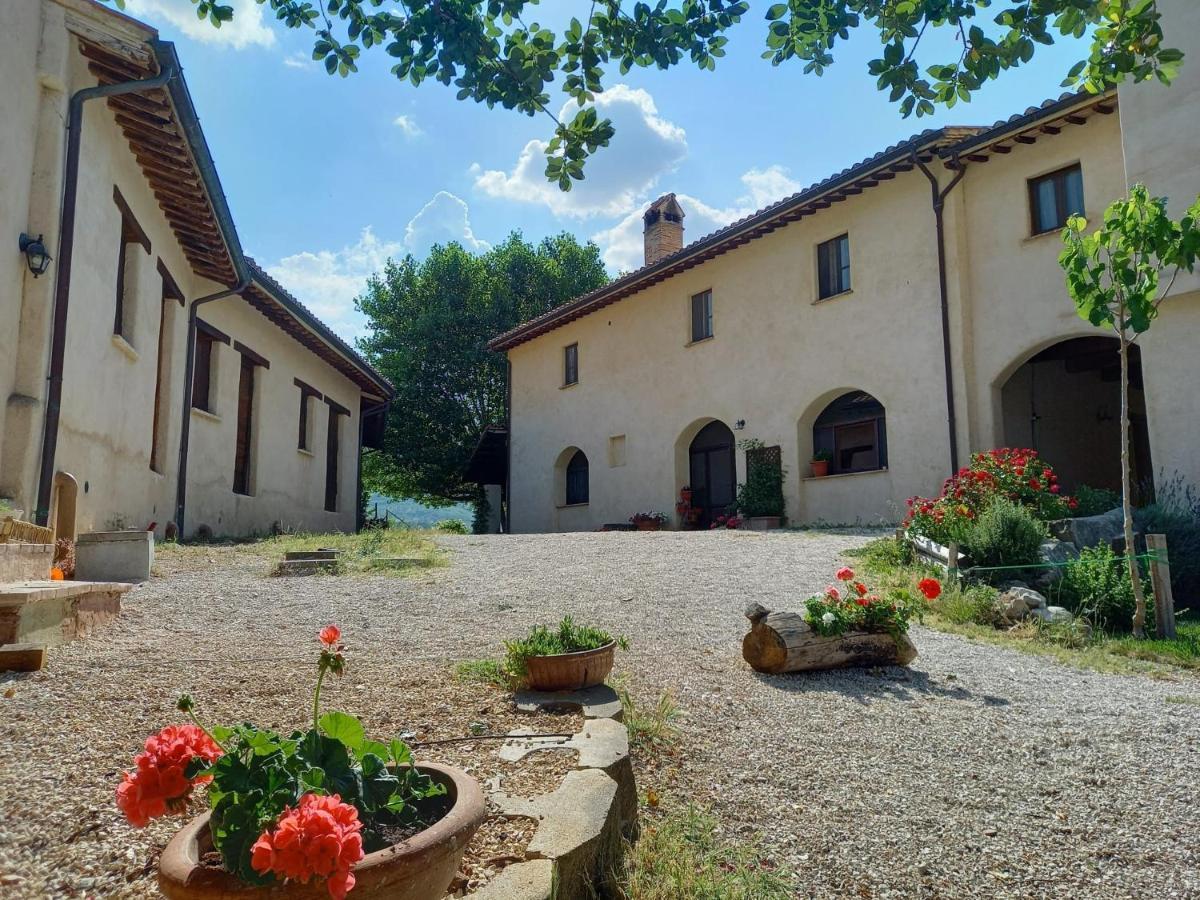 Agriturismo Il Covo Del Solengo Valtopina Exterior photo